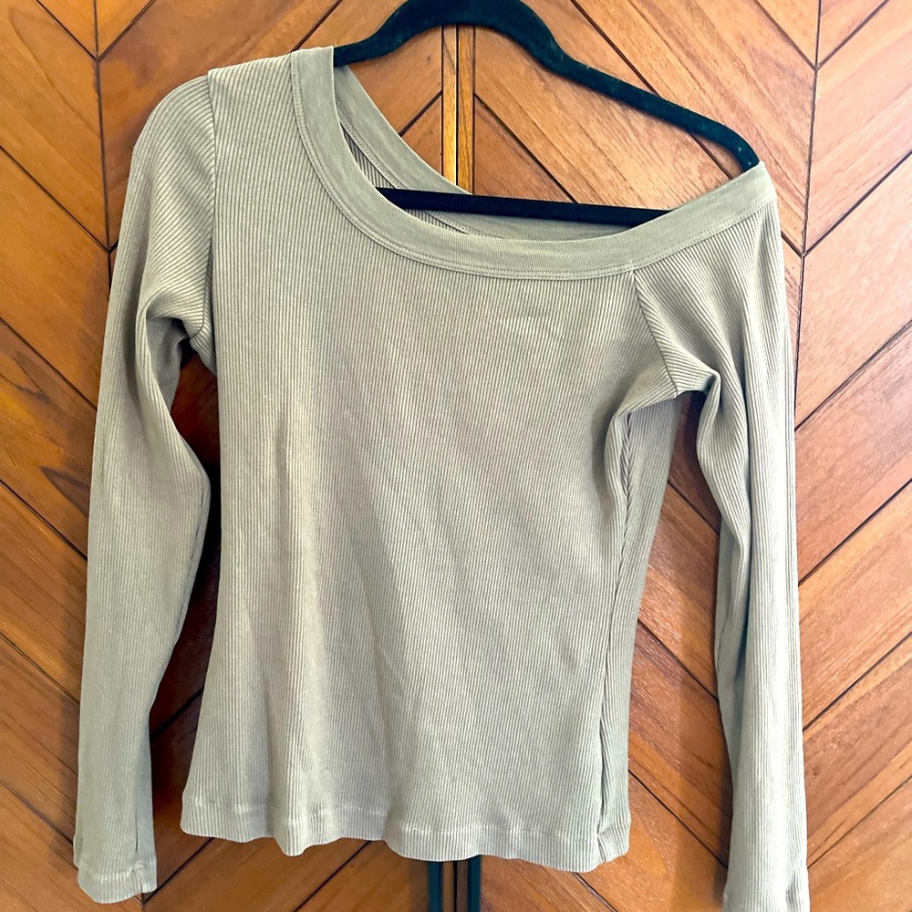 Citizens of Humanity ribbed off shoulder size L